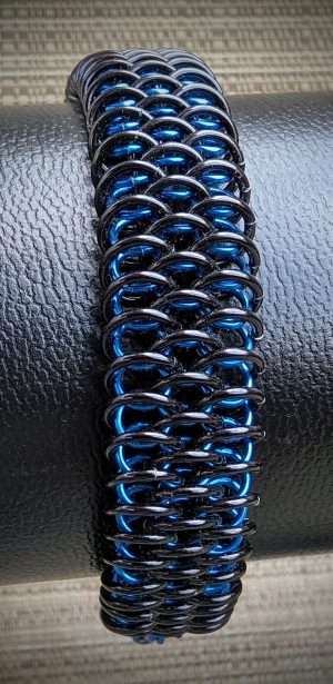 Blue and Black Dragonscale Bracelet